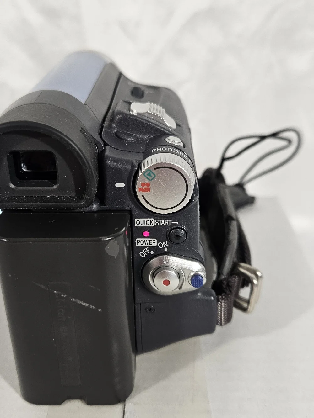 Panasonic Blue Handheld Camcorder with 20x Zoom. #274